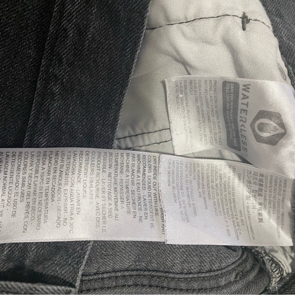 Levi’s 501 Jean Short Premium - Picture 4 of 5